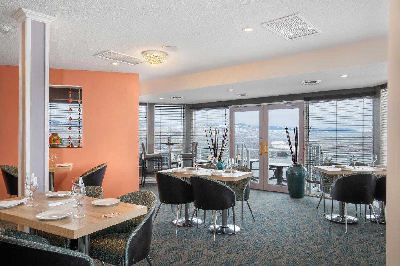 Ramada by Wyndham Kamloops Hotel Bagian luar foto