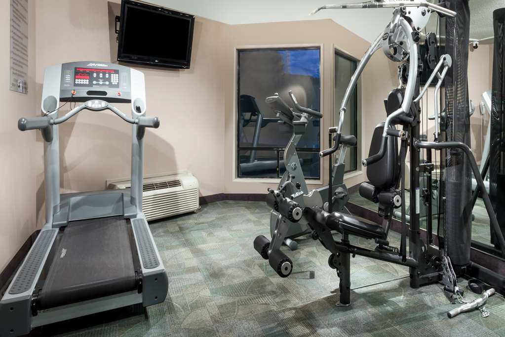 Ramada by Wyndham Kamloops Hotel Fasilitas foto