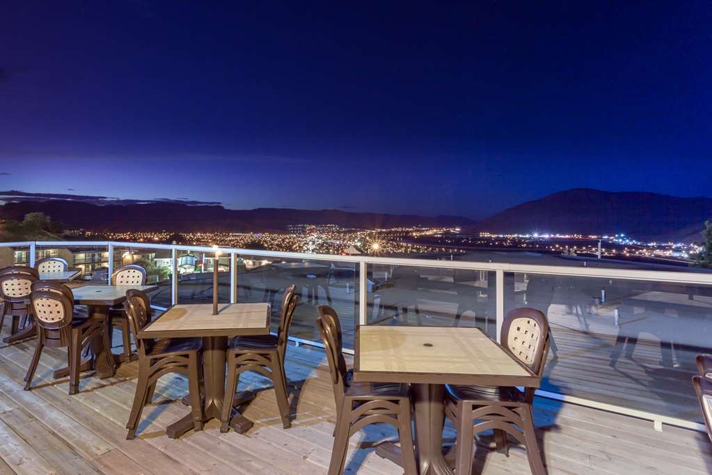 Ramada by Wyndham Kamloops Hotel Restoran foto